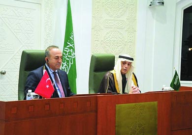وزير الخارجية السعودى عادل الجبير ونظيره التركى تشاووش أوغلو ارشيفية